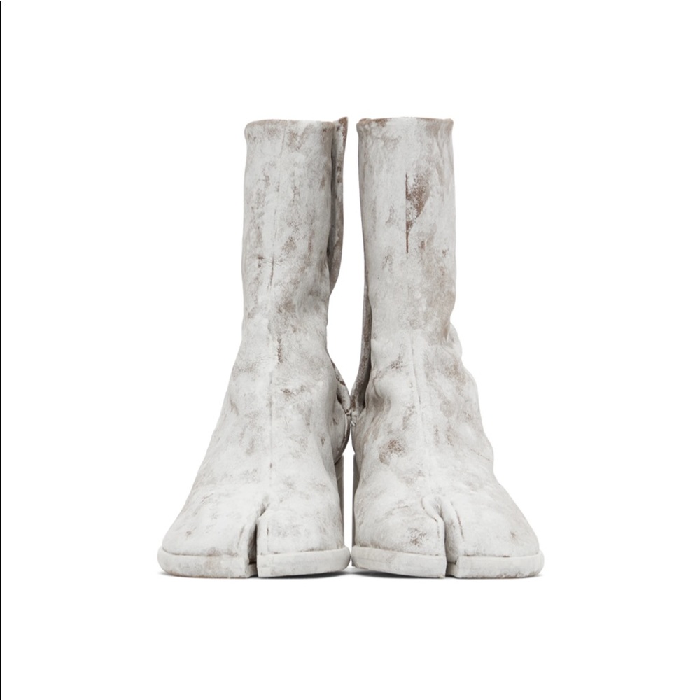 ssense exclusive margiela painted leather tabi
